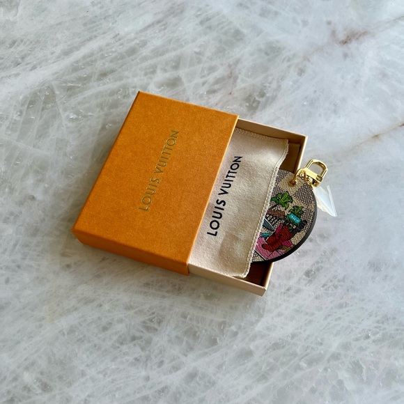💘Louis Vuitton Vivienne Hollywood Drive Authentic Limited Edition Key Bag Charm - Picture 3 of 7